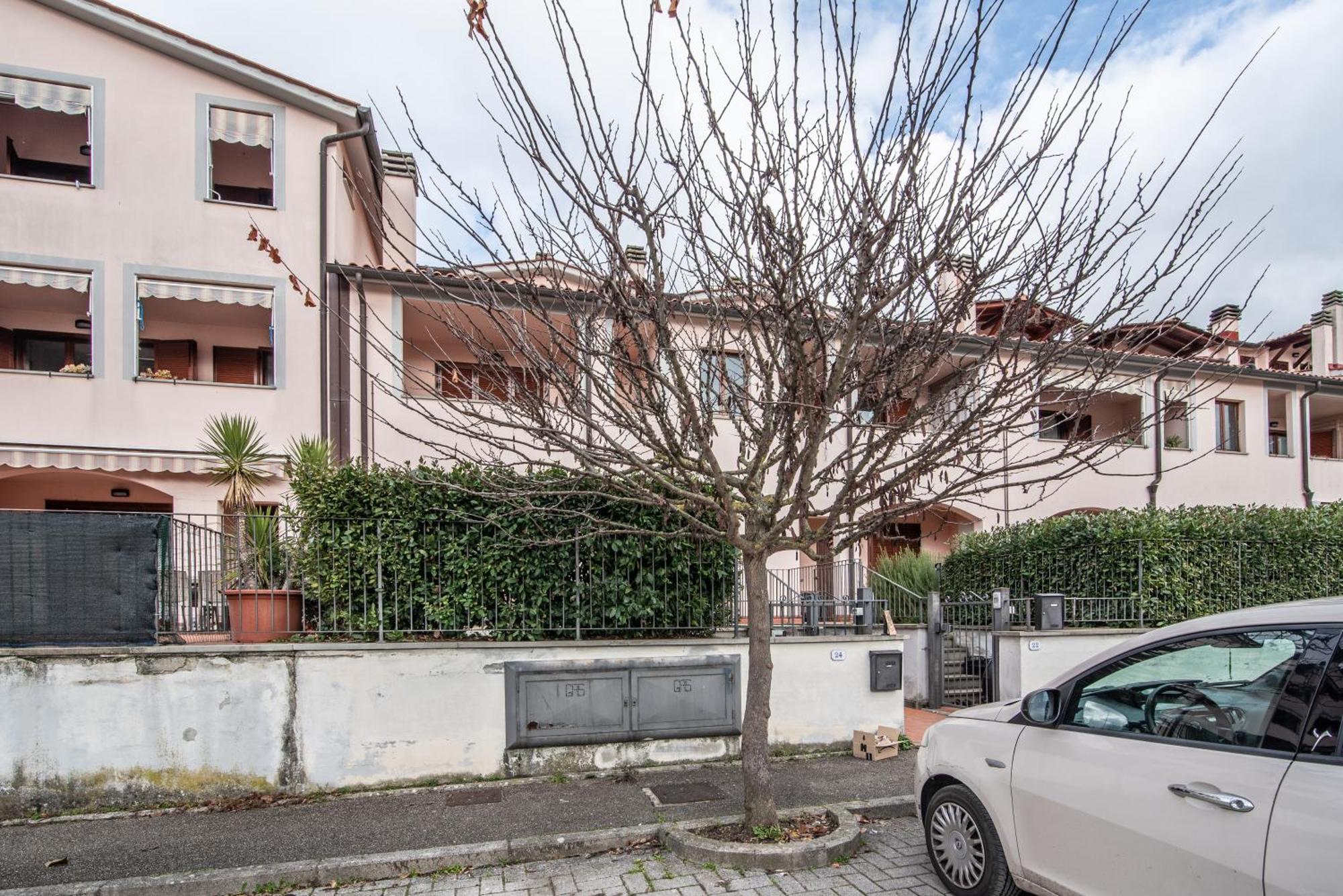 Via Della Musica Apartment Vicchio Bagian luar foto